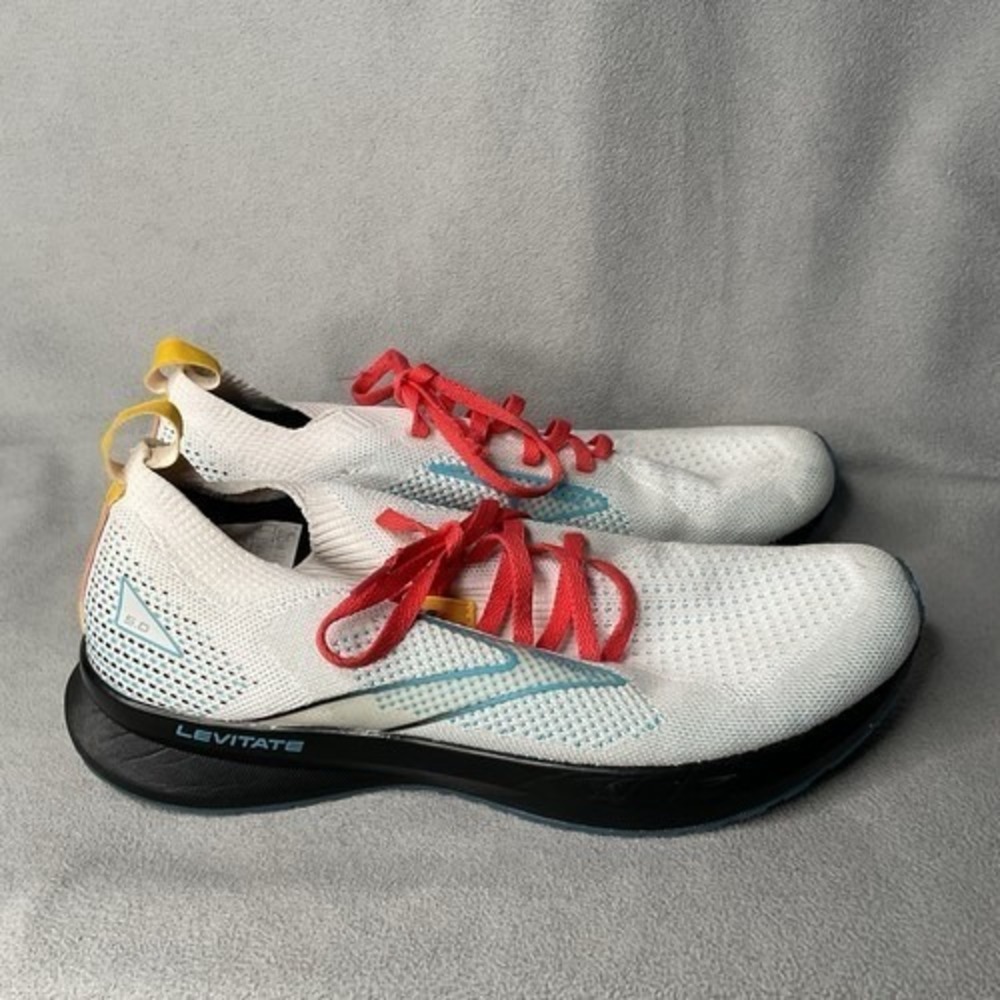 Brooks Levitate Stealthfit 5 White/Blue Lace Up Running Sneakers Women 9 Vietnam